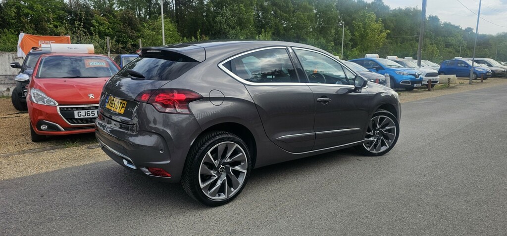 Citroen DS4 Hatchback 2.0 Bluehdi Dsport 2015 Grey #3