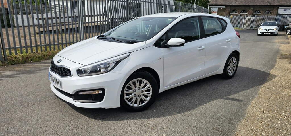 Kia Ceed 1.6 Crdi 1 FT16HKH White #6
