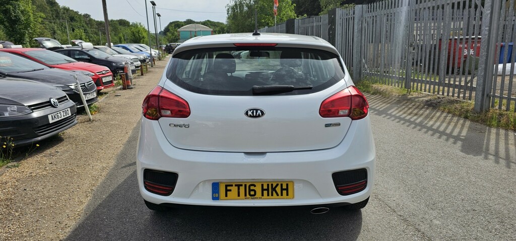 Kia Ceed 1.6 Crdi 1 FT16HKH White #4