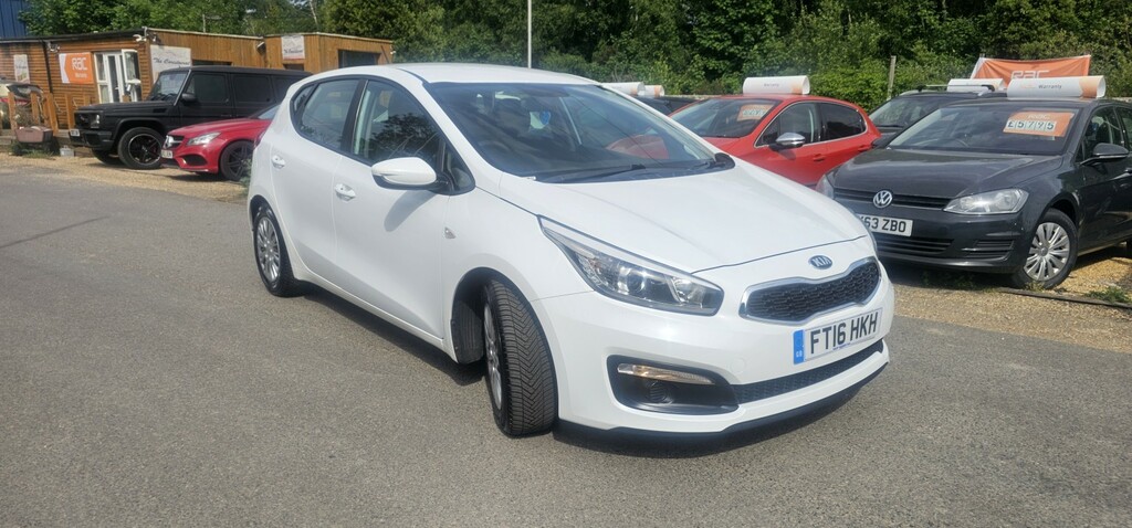 Kia Ceed 1.6 Crdi 1 FT16HKH White