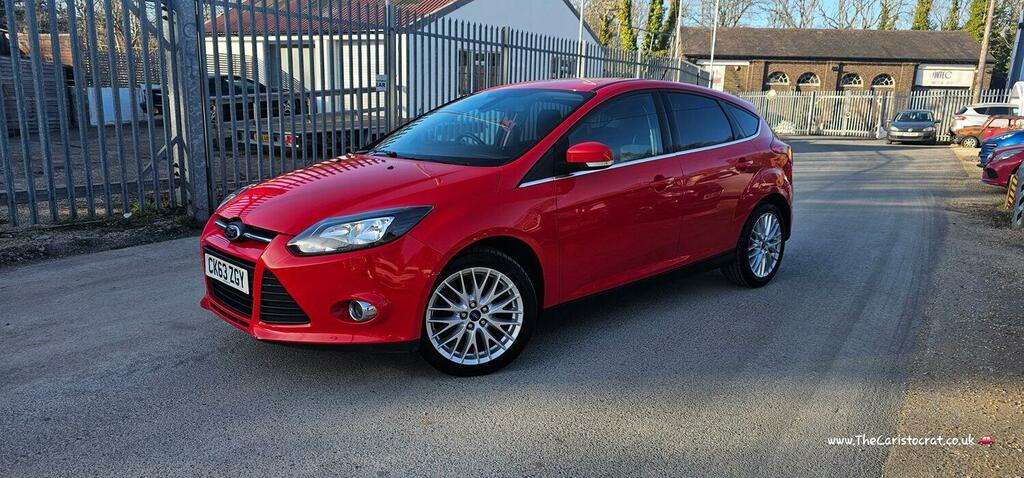 Ford Focus Hatchback 1.0 T Ecoboost Zetec Navigator 2013 CK63ZGY Red #6