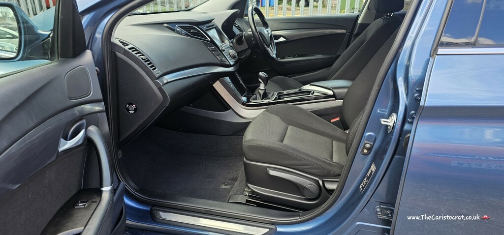 Hyundai I40 Style White #31