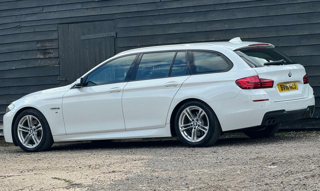 BMW 5 Series 520D M Sport White #6