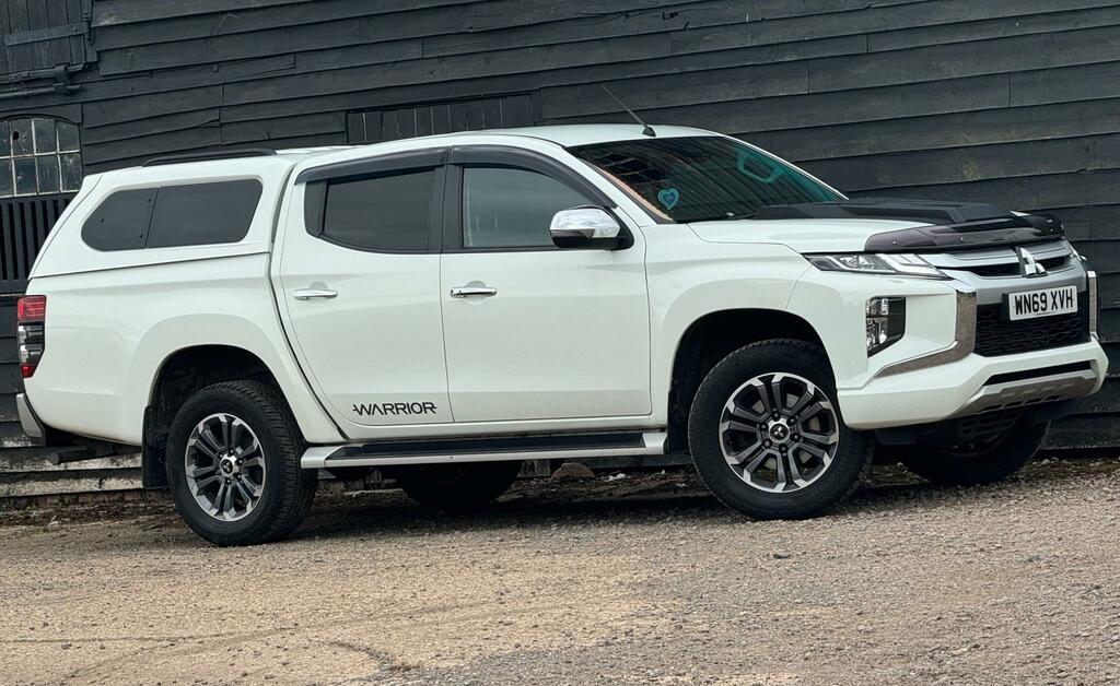 Mitsubishi L200 Warrior Di-d White