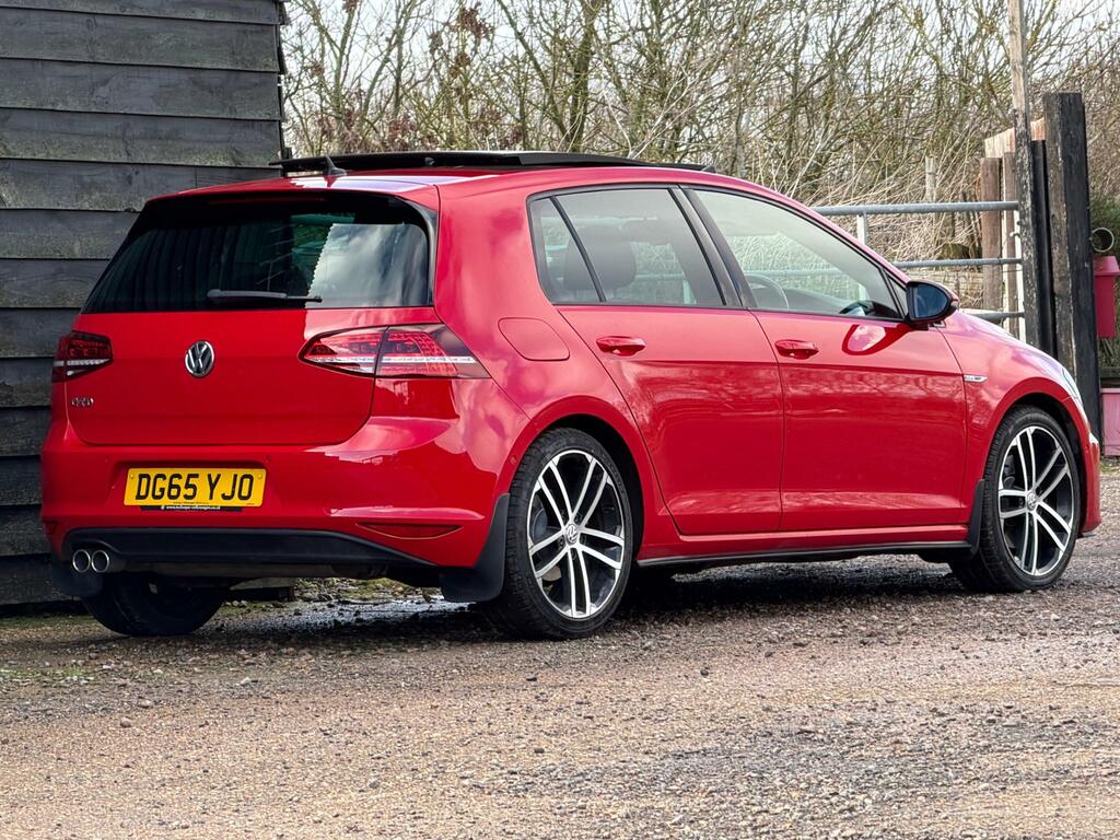 Volkswagen Golf Gtd Red #4