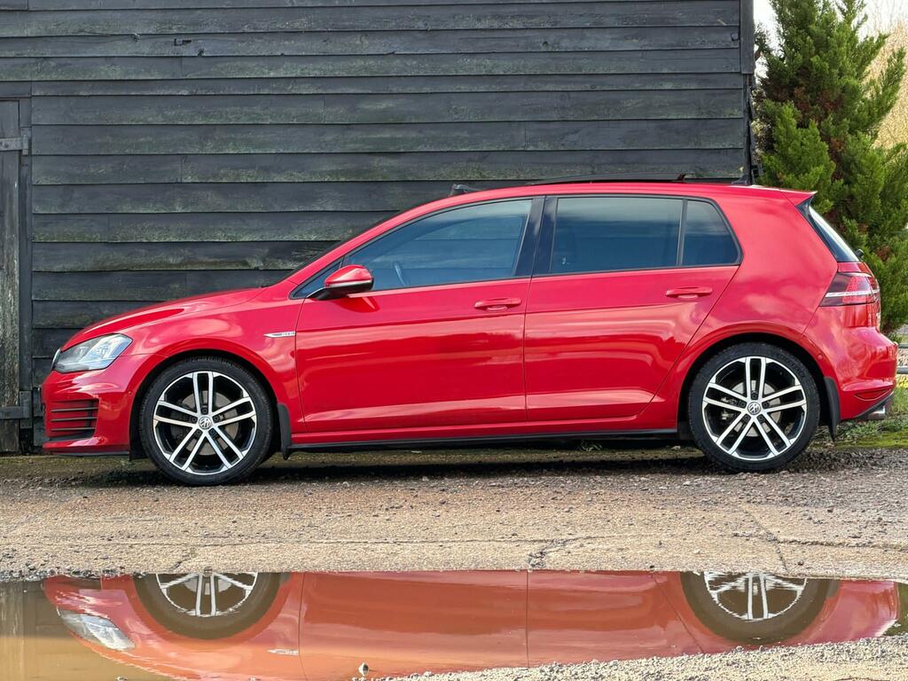 Volkswagen Golf Gtd Red #6