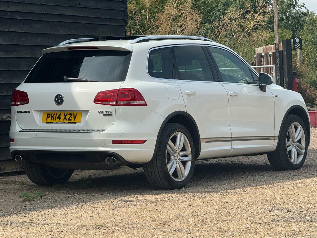 Volkswagen Touareg V6 R-line Tdi Bluemotion Technology White #4
