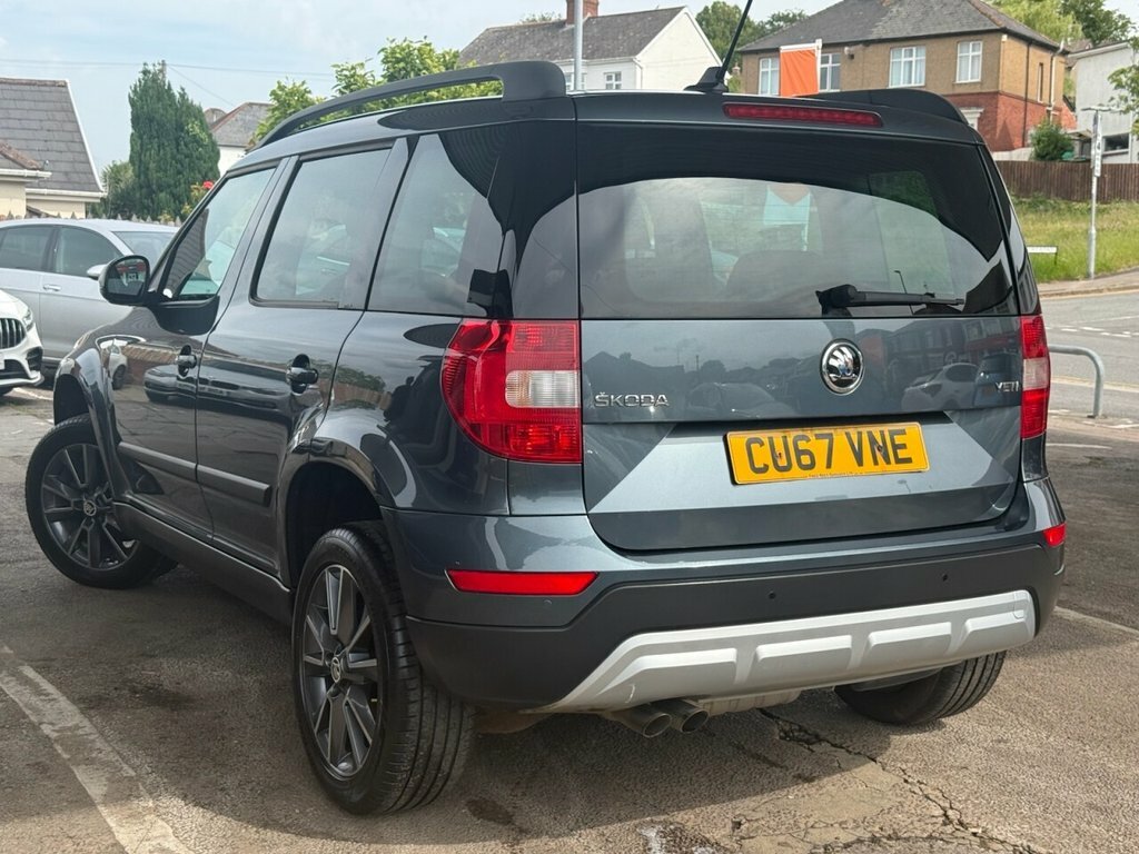 Skoda Yeti 2L Se Drive CU67VNE Grey #2