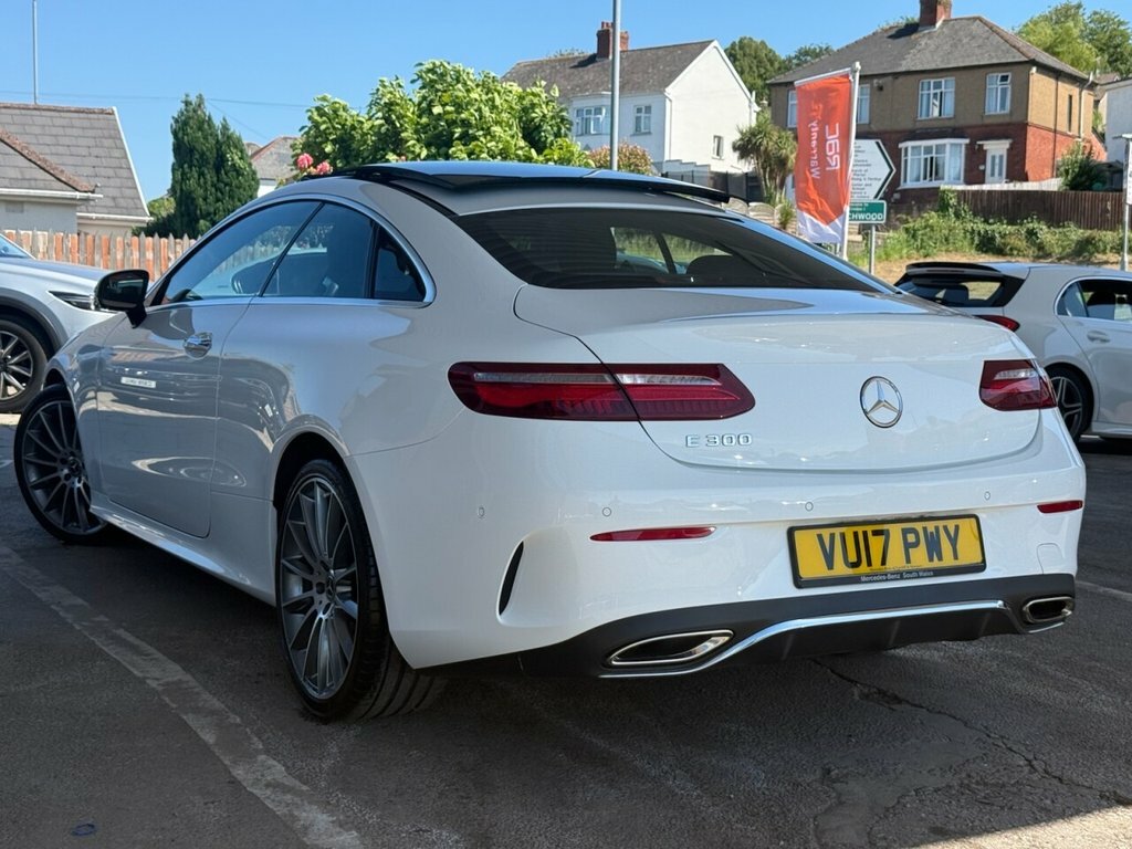 Mercedes-Benz E Class 2L Amg Line White #2