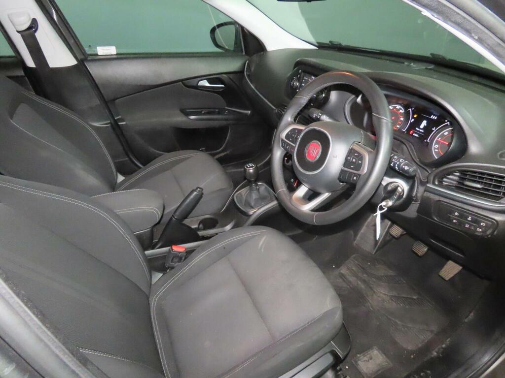 Fiat Tipo 1.6 Multijet Lounge White #7