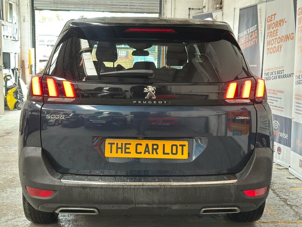 Peugeot 5008 Active White #7