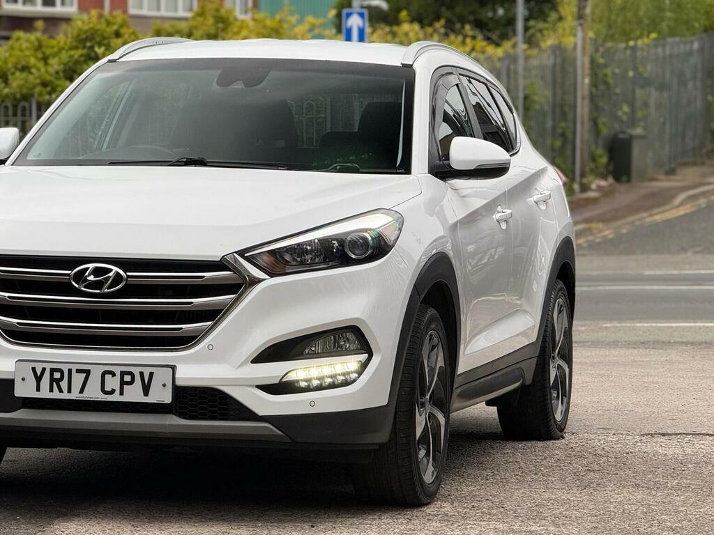 Hyundai Tucson 2.0 Crdi Premium 4Wd Euro 6 YR17CPV White #4
