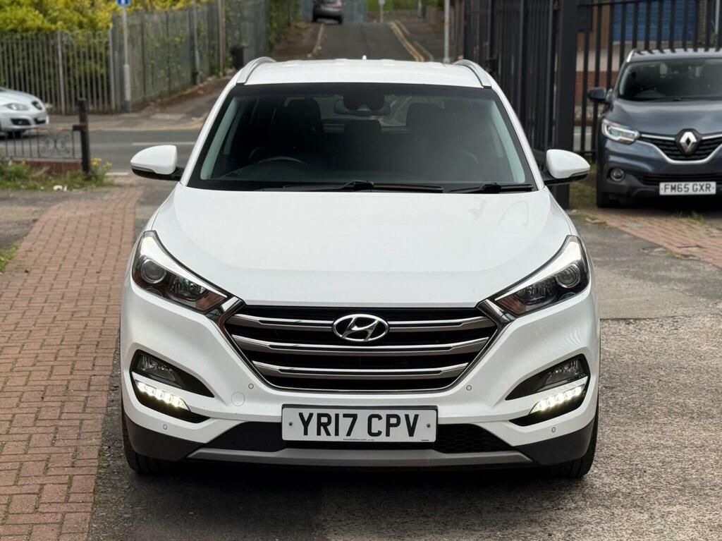 Hyundai Tucson 2.0 Crdi Premium 4Wd Euro 6 YR17CPV White #4