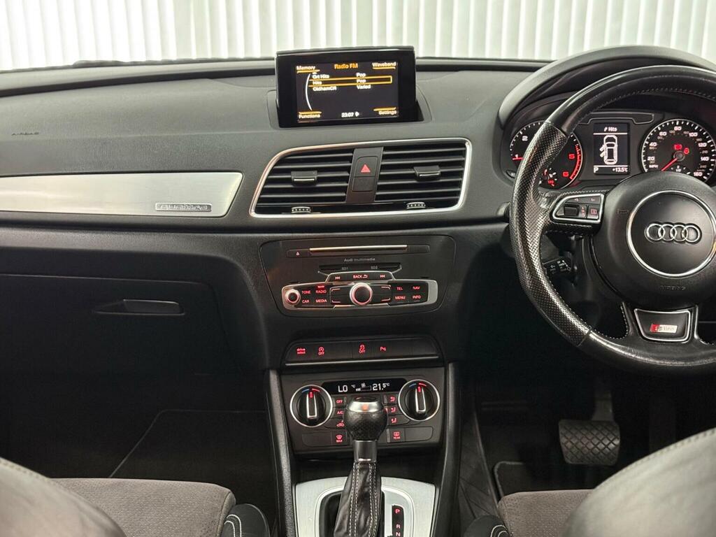Audi Q3 Black #18