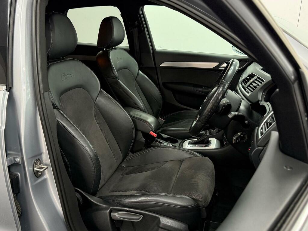 Audi Q3 Black #39