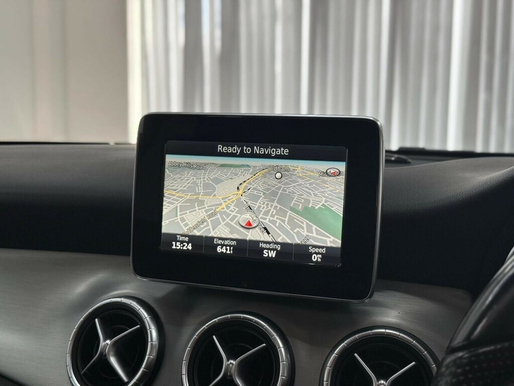 Mercedes-Benz CLA Class Cla220 Cdi Amg Sport White #24
