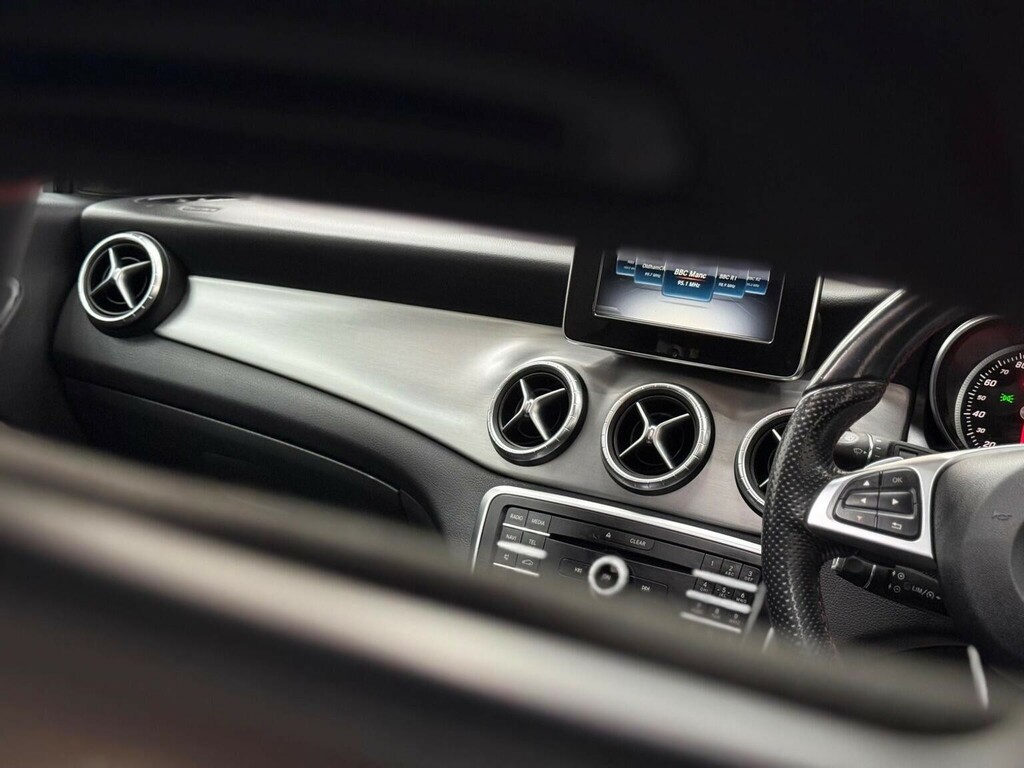 Mercedes-Benz CLA Class Cla220 Cdi Amg Sport White #14