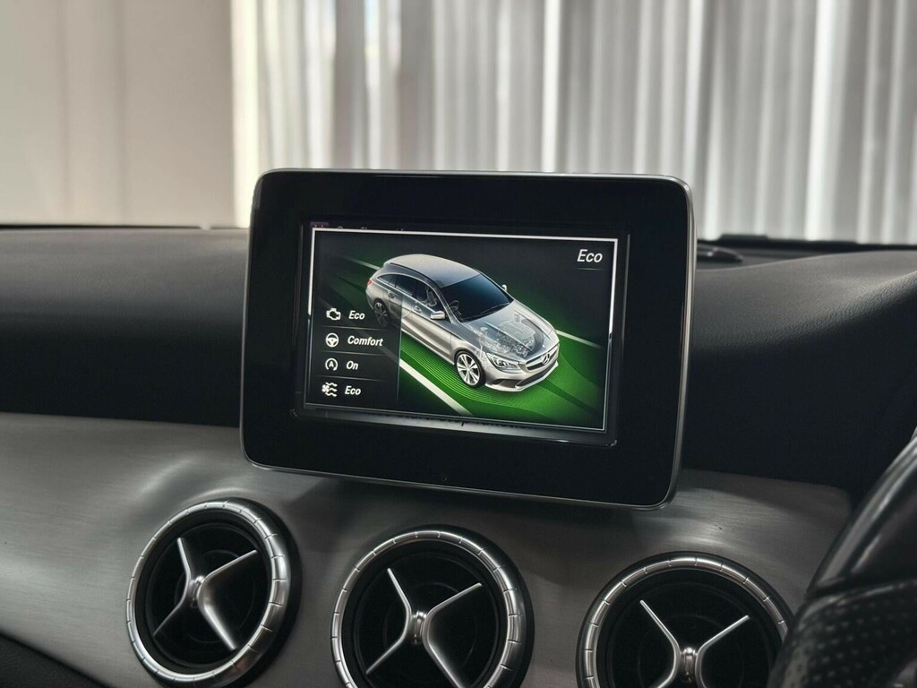 Mercedes-Benz CLA Class Cla220 Cdi Amg Sport White #25