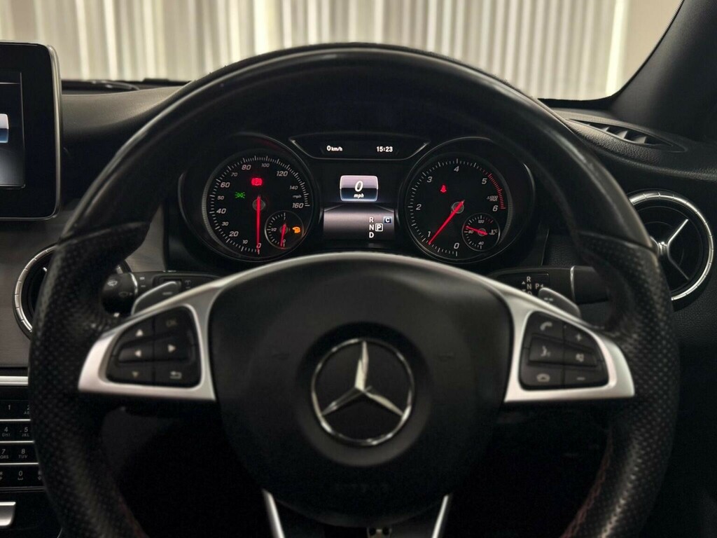 Mercedes-Benz CLA Class Cla220 Cdi Amg Sport White #17