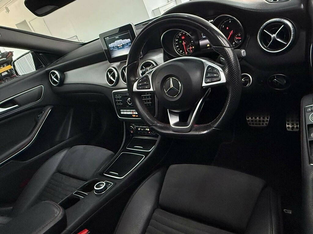 Mercedes-Benz CLA Class 2.1 Cla220d Amg Line Shooting Brake 7G-dct Euro 6 Black #3