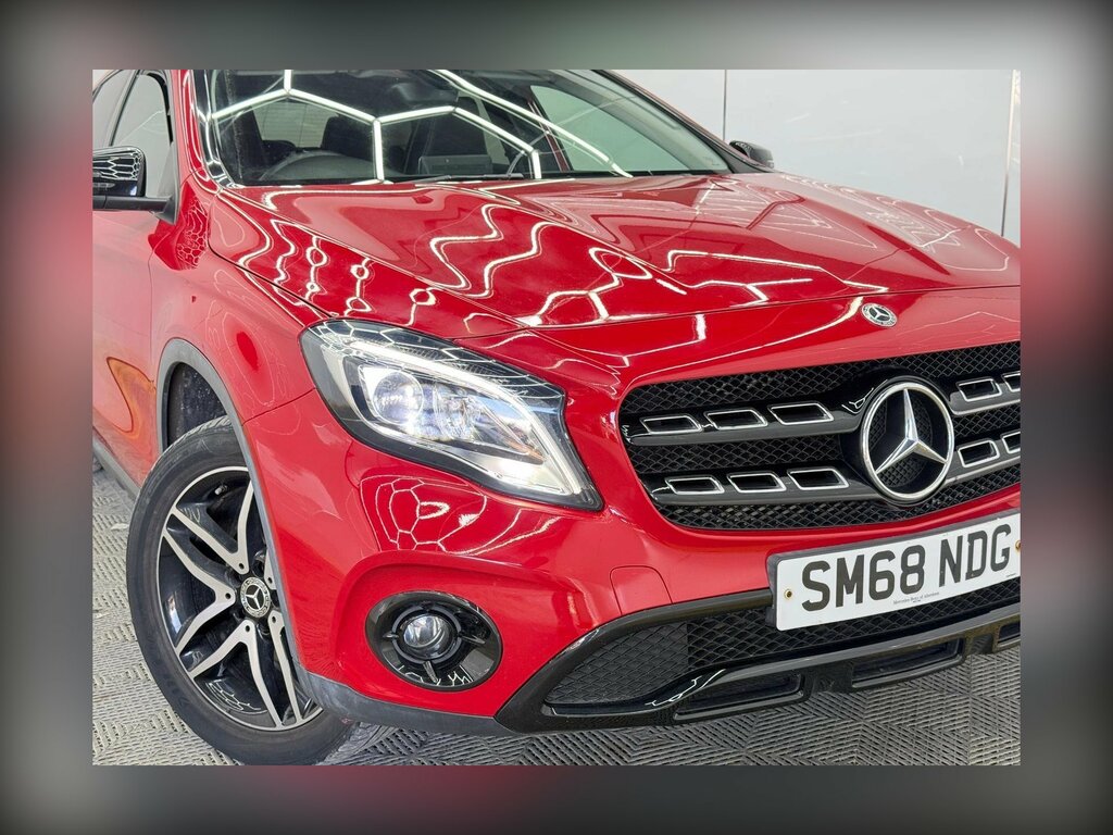 Mercedes-Benz GLA Class 1.6 Gla180 Urban Edition 7G-dct Euro 6 Ss SM68NDG Red #4