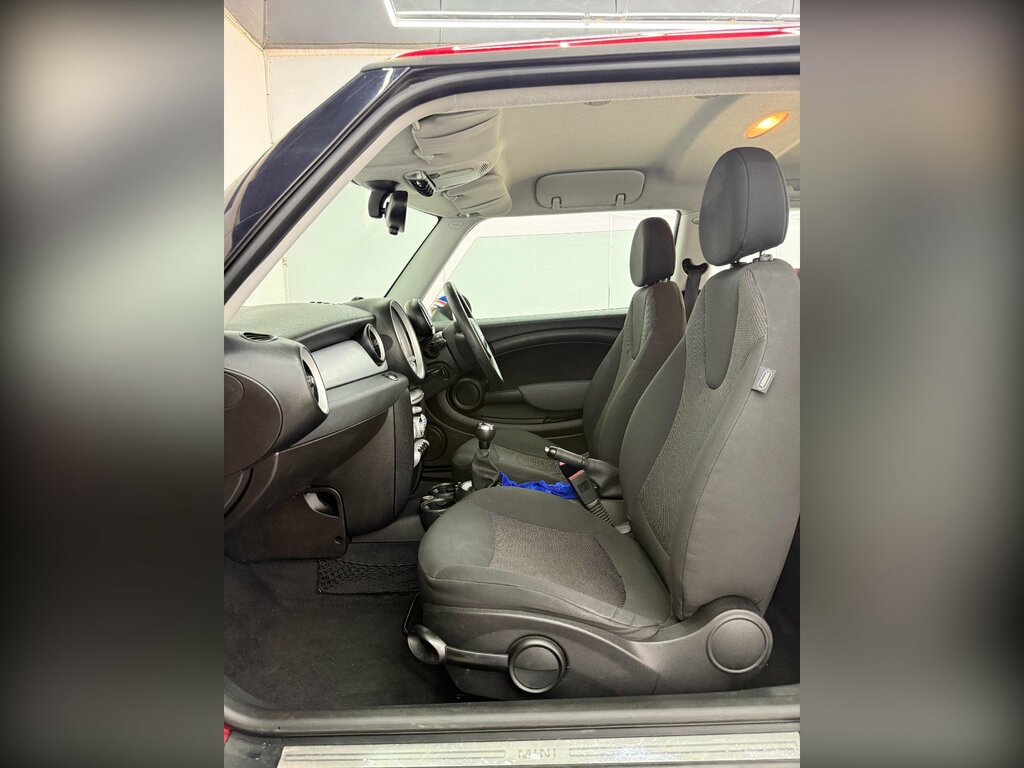 Mini Hatch 1.4 One Steptronic Euro 4 White #16