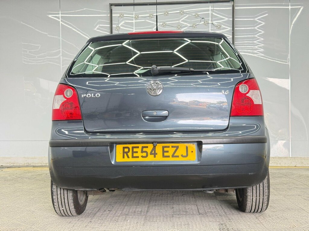 Volkswagen Polo 1.2 S Ac Black #8