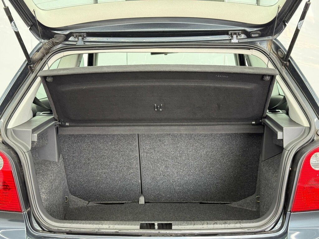 Volkswagen Polo 1.2 S Ac Black #21