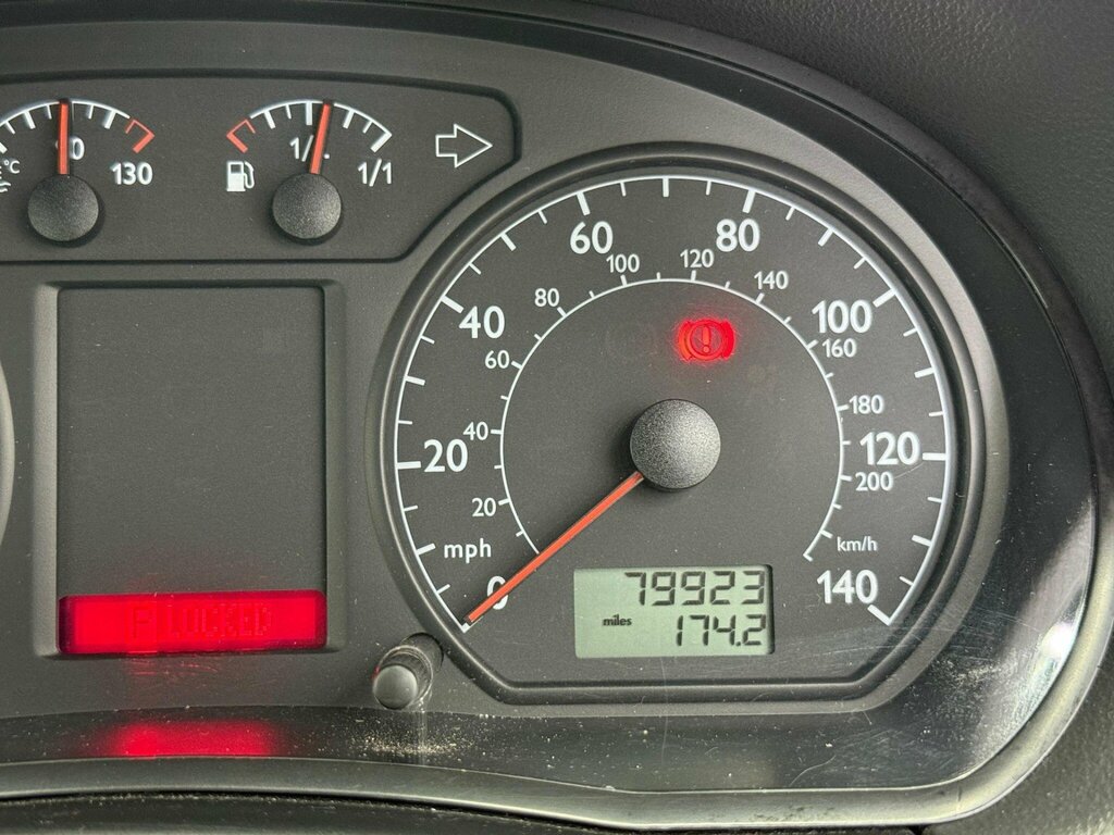 Volkswagen Polo 1.2 S Ac Black #35