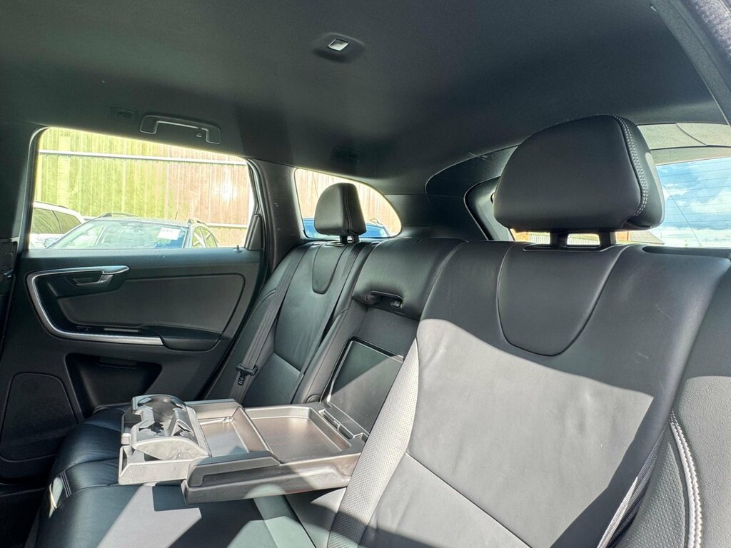 Volvo XC60 Se Nav D4 Silver #21