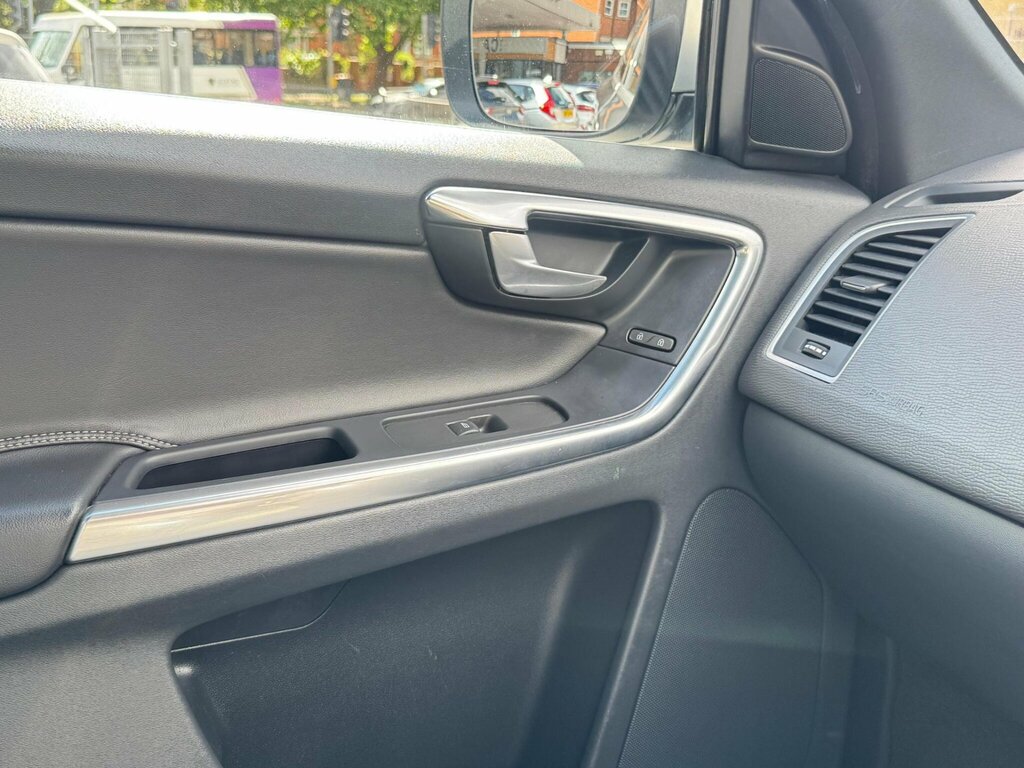 Volvo XC60 Se Nav D4 Silver #43