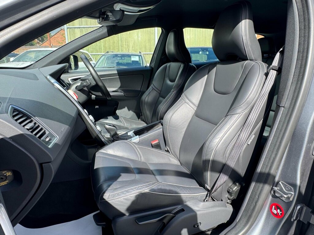 Volvo XC60 Se Nav D4 Silver #17