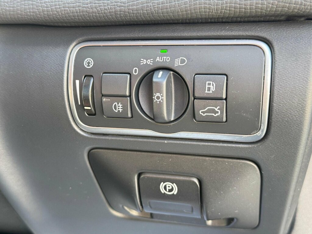 Volvo XC60 Se Nav D4 Silver #32