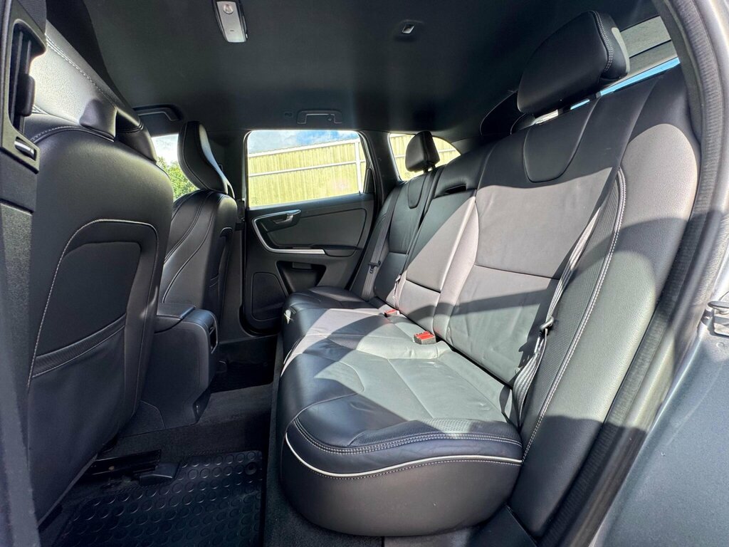 Volvo XC60 Se Nav D4 Silver #19