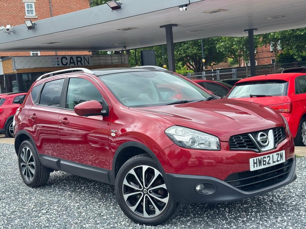 Nissan Qashqai Hatchback Grey #1