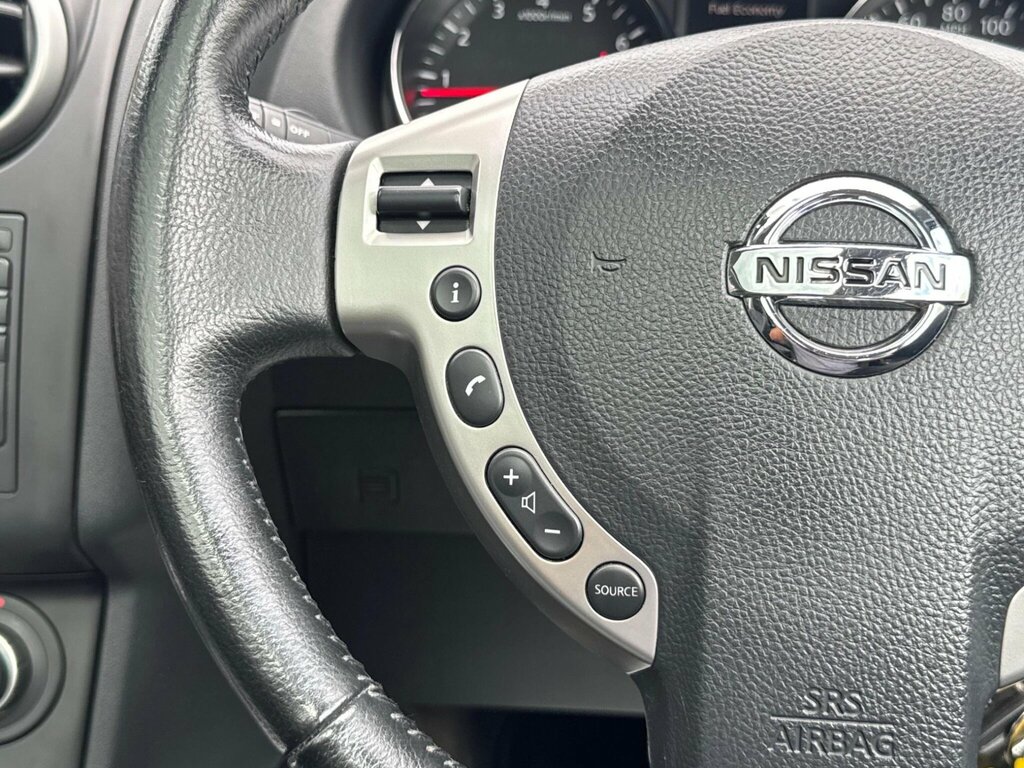 Nissan Qashqai Hatchback Grey #21