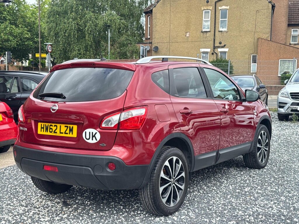 Nissan Qashqai Hatchback Grey #3