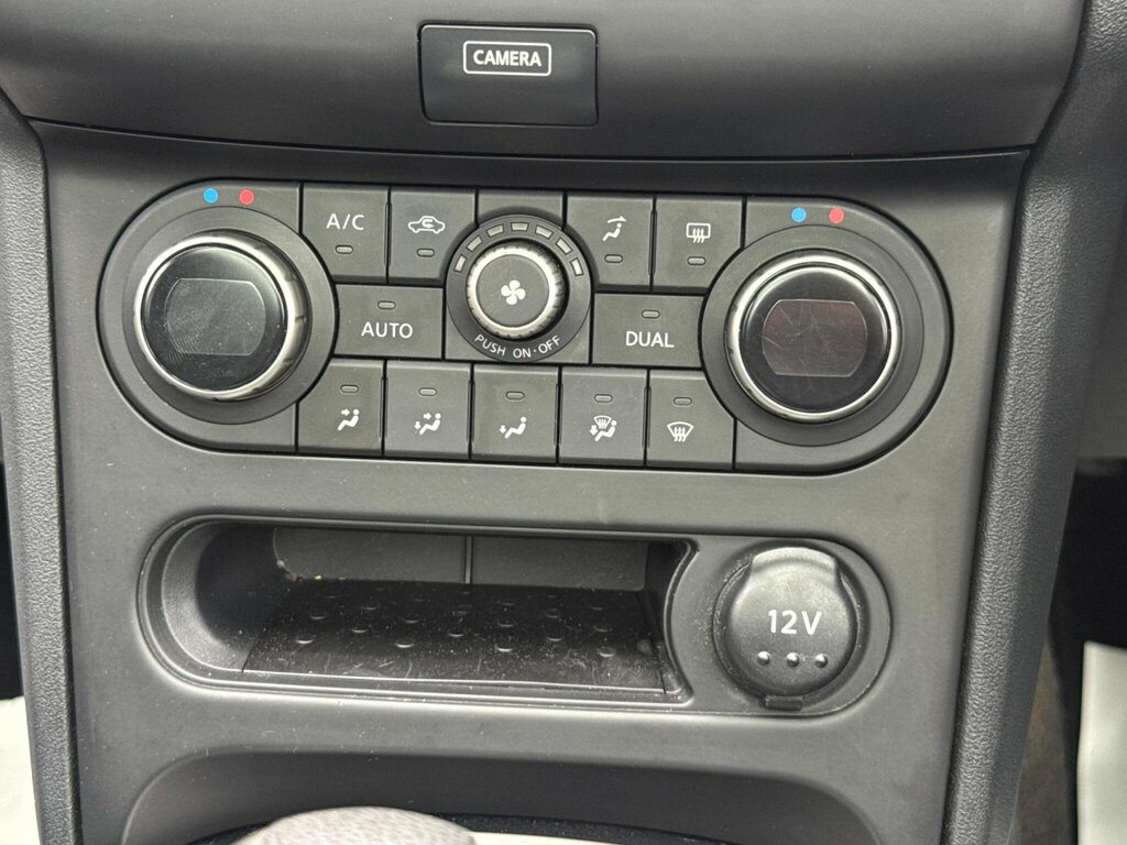 Nissan Qashqai Hatchback Grey #29