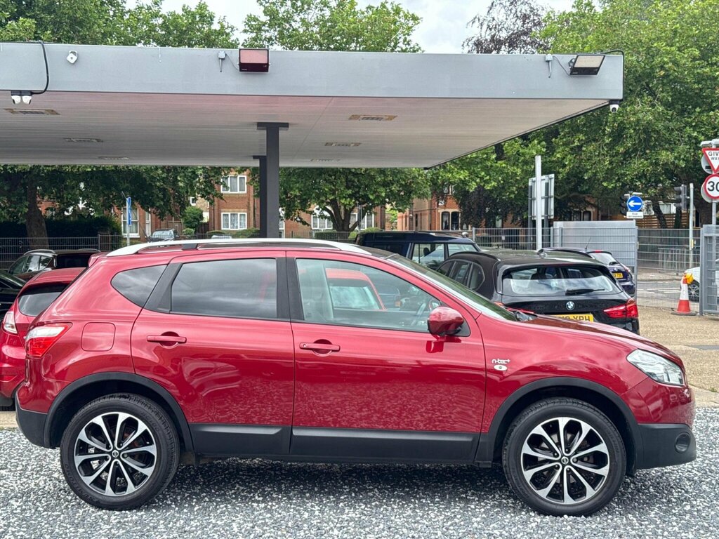 Nissan Qashqai Hatchback Grey #2