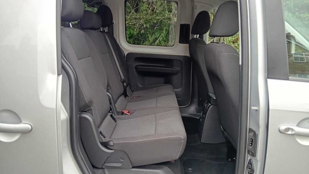Volkswagen Caddy Maxi Life 2L Null SN21AZV Silver #3