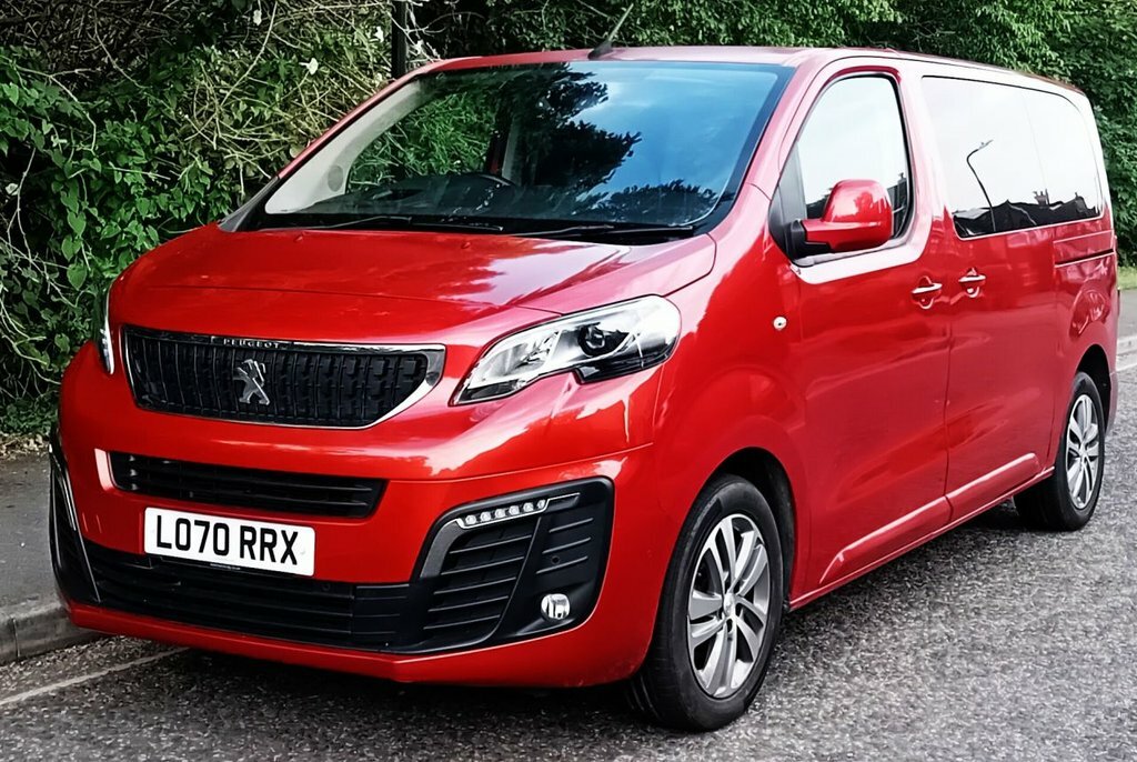 Peugeot Traveller 2L Allure Red #5