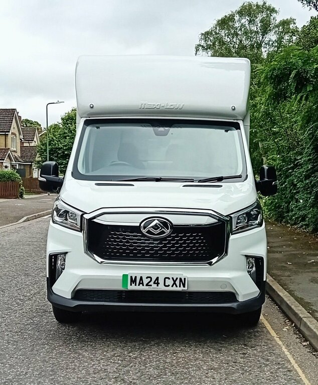 Maxus eDeliver 9 Mpv White #4