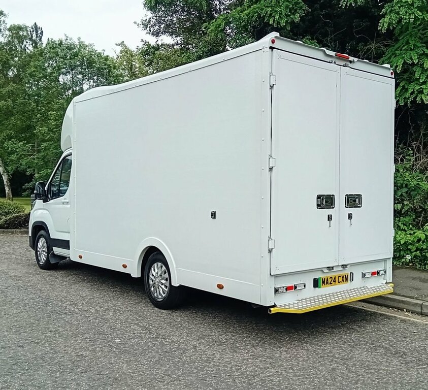 Maxus eDeliver 9 Mpv White #5