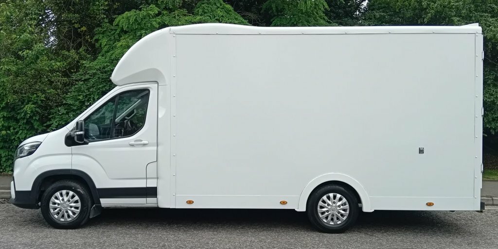 Maxus eDeliver 9 Mpv White #5
