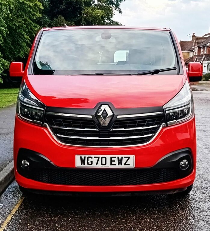 Renault Trafic 2L Sport Nav Red #6