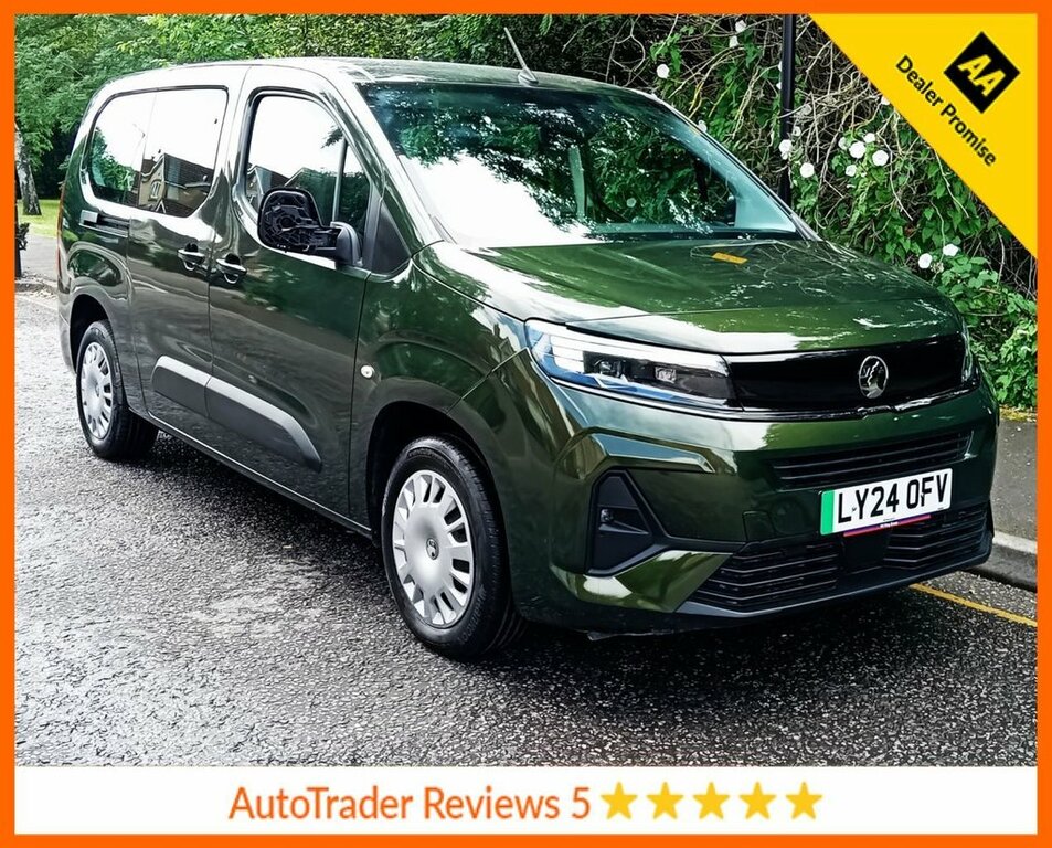 Vauxhall Combo-e Life Mpv Green