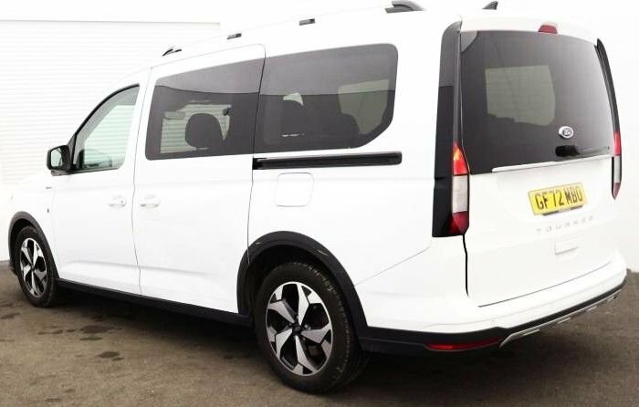 Ford Grand Tourneo Connect 2L Active White #2