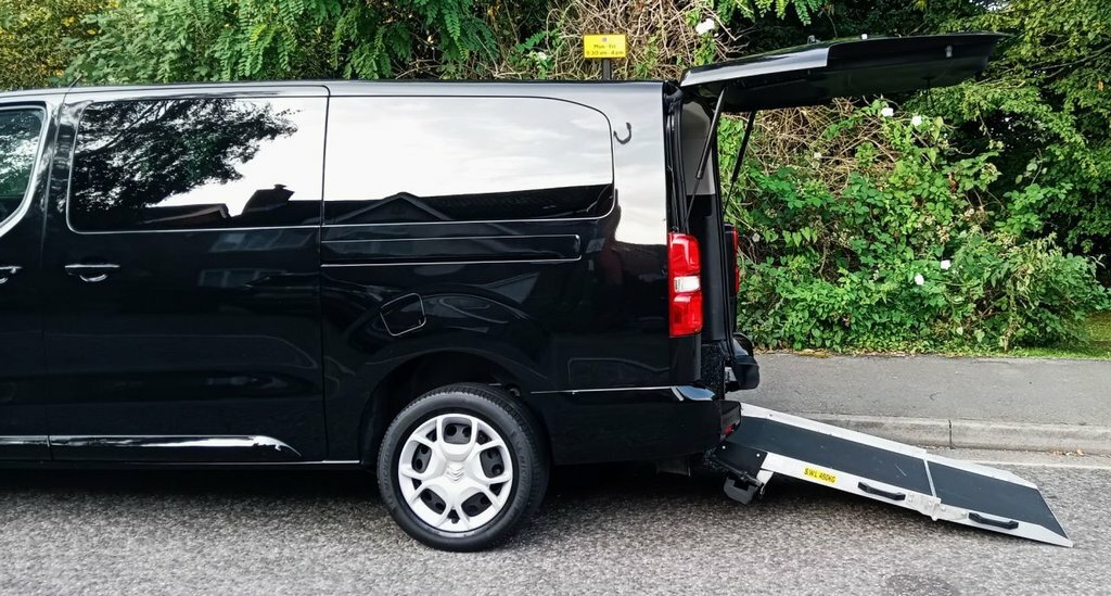 Citroen SpaceTourer Bluehdi Business M Eat8 Ss, Wheelchair Accessible Grey #15