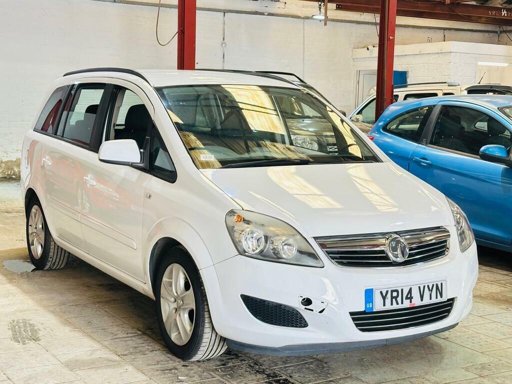 Vauxhall Zafira 1.8 16V Exclusiv Euro 5 YR14VYN White #2