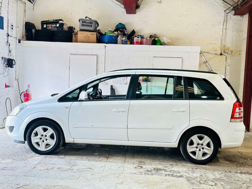 Vauxhall Zafira 1.8 16V Exclusiv Euro 5 YR14VYN White #5